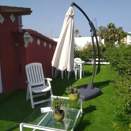 Con Terraza Y Vistas Al Mar